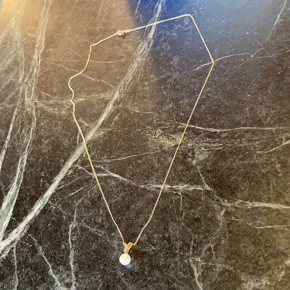 Dainty Gold Necklace w/ Pearl and CZ - Picture 5 of 6